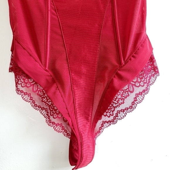 New Zara Padded Underwire Lingerie Red Satin Bodysuit Size 34B - Picture 12 of 17